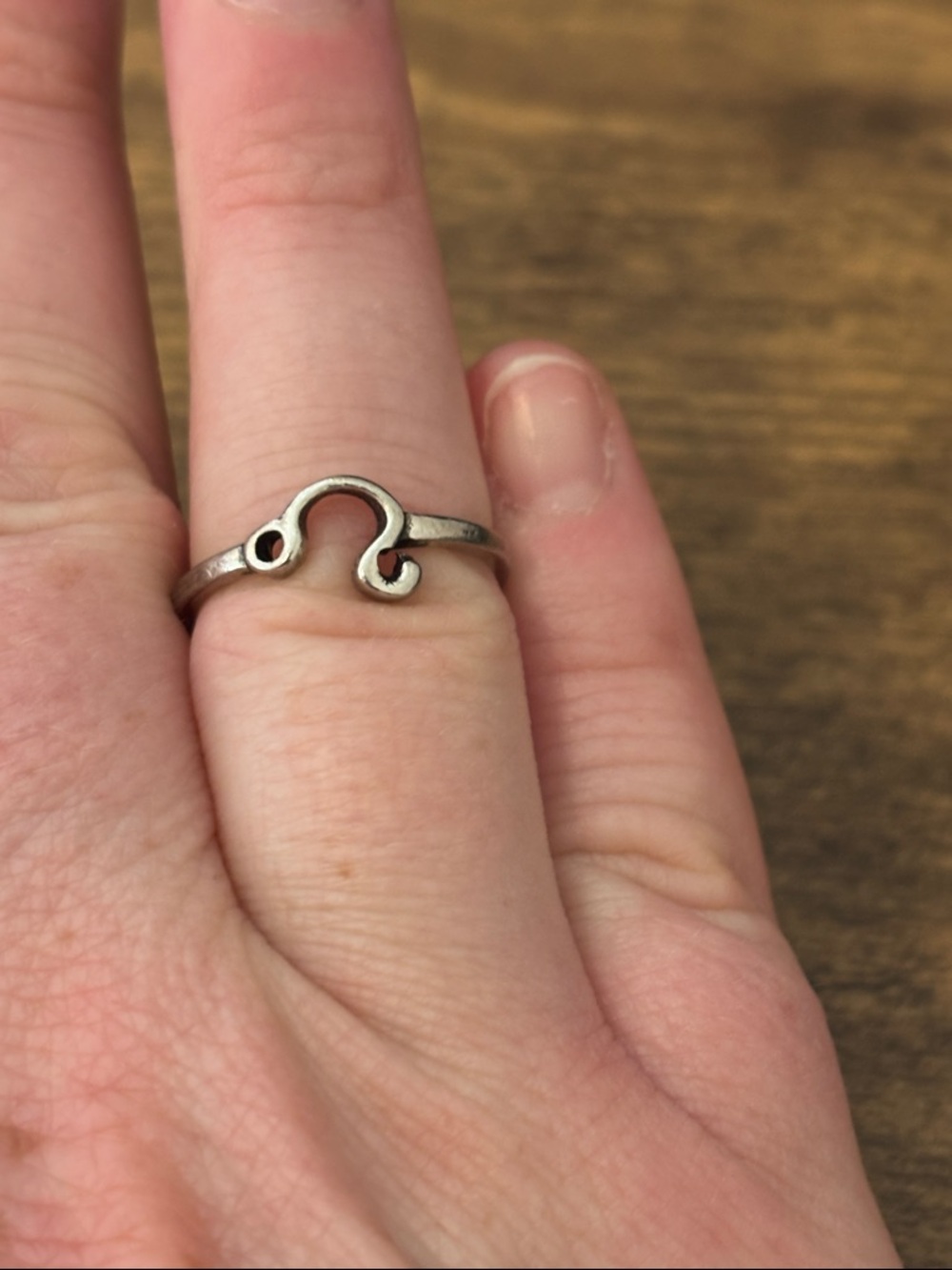 NEW Silver Plated “Leo” Sign Minimalist Ring